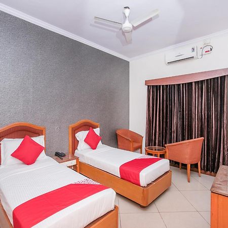 OYO 592 Hotel Chetan International Bangalore Esterno foto