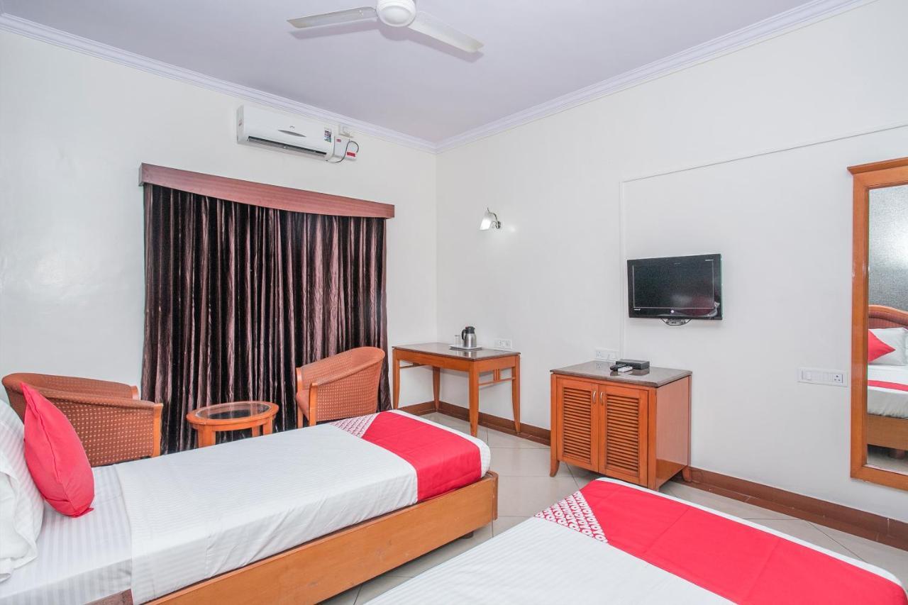 OYO 592 Hotel Chetan International Bangalore Esterno foto